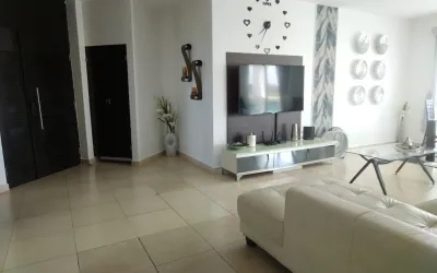 Se vende apartamento de 2 recámaras en playa blanca PH Founders 