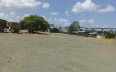 Se vende terreno ubicado en Av. Domingo Díaz, San Miguelito, cerca de la estación del metro