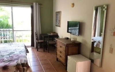Venta Casa de Dos Plantas, 3 recamaras, ubicada en Decameron, Río Hato, Coclé