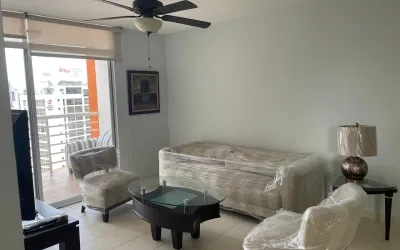 Se alquila cómodo y céntrico apartamento en EL Cangrejo