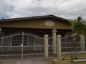 Se vende casa de 3 recámaras y 2 baños en las Cumbres