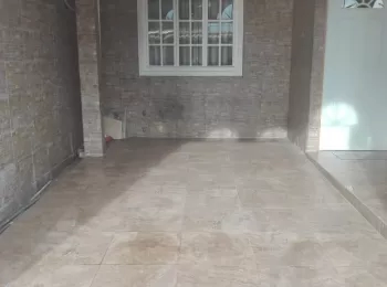 Casa totalmente remodelada en Don Bosco, cercada, ubicada en Calle 14, Los Caobos