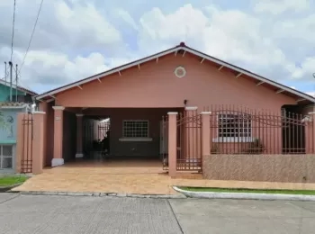 Venta de Casa en Villa Zaita: 3 Recámaras, 2 Baños - USD 200,000.00